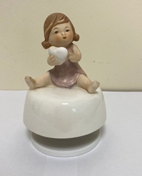 Porcelana dziewczynka - pozytywka