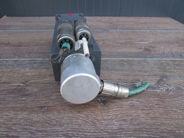 Серводвигатель SIEMENS 1FT5046-0AF71-1-Z 6FX2001