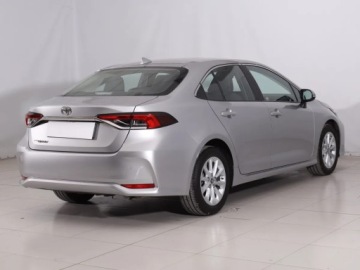 Toyota Corolla XII Sedan 1.5 VVT-i 125KM 2022 Toyota Corolla 1.5 VVT-i, Salon Polska, zdjęcie 4