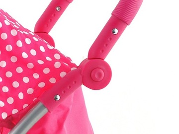 Коляска с поворотными колесами и розовой корзиной.