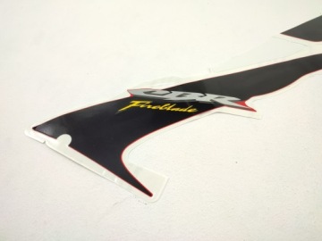 НАКЛЕЙКА РЕМНЯ ПРАВАЯ СТОРОНА HONDA CBR 1000 RR FIREBLADE 06 64815MELD20ZA