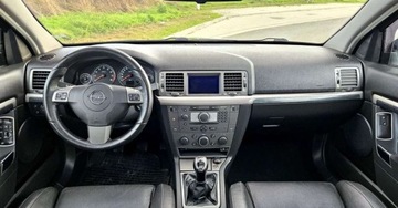 Opel Signum 2.8 V6 turbo ECOTEC 250KM 2008 Opel Signum Opel Signum 2.8 V6 Turbo S Sport 2.8 Benzyna 250KM, zdjęcie 4