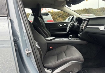 Volvo V60 II  2021 Volvo V60 Miekka Hybryda 2.0 Diesel 197KM, zdjęcie 15