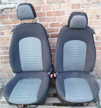 Fotel lewy kierowcy prawy Fiat Grande Punto wersja 3-drzwi