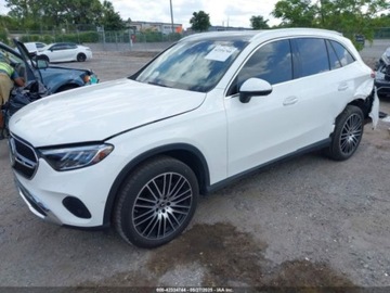 Mercedes GLC C254/X254 2023 Mercedes-Benz GLC 300 4Matic Suv 2023 2.0l 2.0 Benzyna 255KM, zdjęcie 1