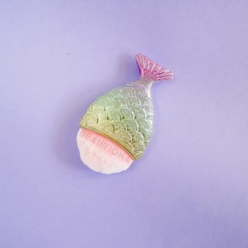 РЫБНАЯ ЩЕТКА ДЛЯ УДАЛЕНИЯ ПЫЛИ С МАКИЯЖА НОГТЕЙ