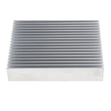 Aluminiowy chłodzący procesor