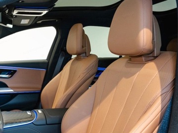 Mercedes Klasa E W214 Sedan 2.0 200 204KM 2025 E Klasa 200 4-Matic AMG 2.0 (204KM) 2025, zdjęcie 4