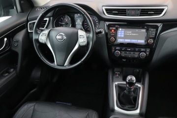 Nissan Qashqai II Crossover 1.6 dCi 130KM 2017 Nissan Qashqai 1.6 dCi, Skóra, Navi, Klima, zdjęcie 6