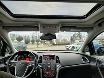 Opel Astra J Sports Tourer Facelifting 2.0 CDTI ECOTEC 165KM 2014 Opel Astra 2.0.164KM. 2.0 Diesel 164KM, zdjęcie 9