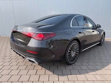Mercedes Klasa E W214 Sedan 2.0 220d 197KM 2025 E Klasa 220 d 4-Matic AMG 2.0 197KM 2025, zdjęcie 3