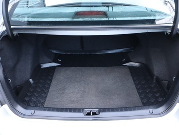 Toyota Avensis II Sedan 1.8 VVT-i 129KM 2008 Toyota Avensis 1.8 VVT-i, Salon Polska, Navi, zdjęcie 13