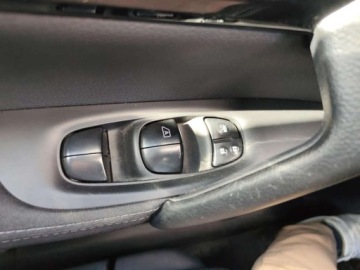 Nissan Qashqai II Crossover 1.6 dCi 130KM 2016 Nissan Qashqai Salon PL 4X4 1,6T diesel manual 1.6 Diesel 130KM, zdjęcie 18