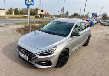 Hyundai i30 III Wagon Facelifting 1.5 T-GDI 48V 160KM 2022 Hyundai i30 1.5T-gdi 160Ps FULL LED Navi Kamera Extra stan 1.5 Benzyna