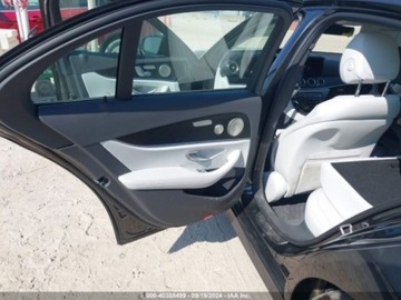 Mercedes Klasa E W214 2023 Mercedes-Benz Klasa E 450, 2023r., 4x4, 3.0L 3.0 Benzyna 362KM, zdjęcie 9