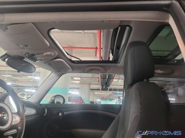 Mini One II Hatchback 1.4 95KM 2009 MINI ONE 1.4i Klimatronik 2xszyberdach Bezwypadkowy 1.4 Benzyna 95KM, zdjęcie 17