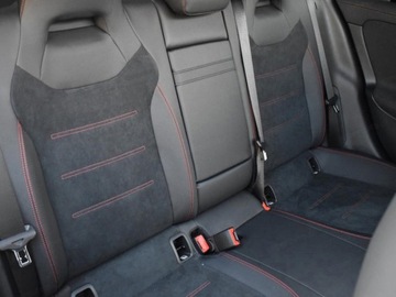 Mercedes CLA C118/X118 2025 MERCEDES-BENZ CLA 250 e AMG Line Sedan 1.3 (272KM) 2025, zdjęcie 8