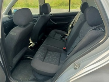 Volkswagen Golf IV Hatchback 1.4 16V 75KM 1998 Volkswagen Golf 1.4 98r, zdjęcie 5