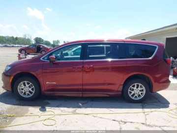 Chrysler Voyager V 2022 Chrysler Voyager LX 2022 3.6l 3.6 Benzyna 287KM, zdjęcie 2