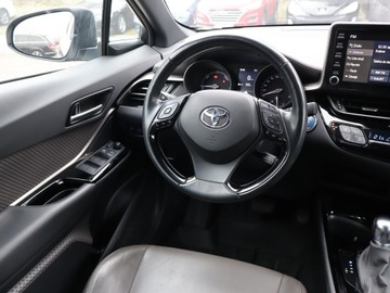 Toyota C-HR I Crossover Facelifting 2.0 Hybrid Dynamic Force 184KM 2020 Toyota C-HR 2.0 Hybrid, Salon Polska, Serwis ASO, zdjęcie 6
