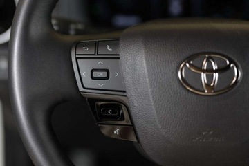 Toyota C-HR II SUV 2.0 Hybrid Dynamic Force 197KM 2023 Toyota C-HR 2.0 Hybrid Dynamic Force Style AWD 2.0 Hybryda 197KM, zdjęcie 10