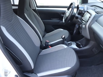 Toyota Aygo II Hatchback 3d Facelifting 1.0 VVT-i 72KM 2018 Toyota Aygo 1.0 VVT-i, Salon Polska, Klima, zdjęcie 8