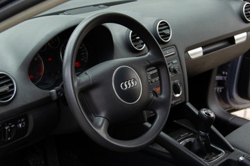 Audi A3 8L Hatchback 1.6 i 102KM 2003 AUDI A3 Sportback (8PA) 1.6 102 KM Manual Climatronic Serwis z NIEMIEC, zdjęcie 22