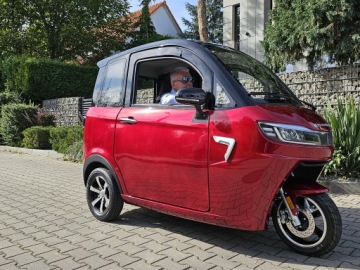  Trójkołowy skuter zabudowany ELECTRORIDE FUTURI 3 | bez prawa jazdy