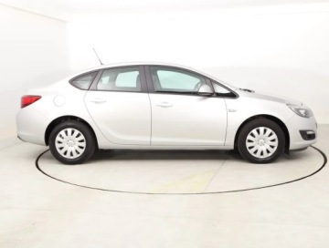 Opel Astra J Sedan 1.4 Turbo ECOTEC 140KM 2018 Opel Astra 1.4 T, Salon Polska, Skóra, Klima, zdjęcie 5