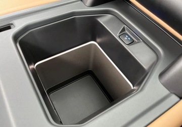 Land Rover Defender IV (L663) Hard Top 90 3.0D R6 250KM 2025 Land Rover Defender 3.0D I6 250 PS AWD Auto X-Dynamic HSE 110 3.0 Diesel, zdjęcie 14