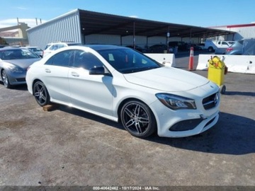 Mercedes CLA C117 2017 Mercedes-Benz CLA 2017 MERCEDES-BENZ CLA 250 2.0 Benzyna 208KM, zdjęcie 1