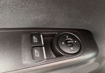 Ford Tourneo Courier I Mikrovan 1.5 TDCi 95KM 2017 Ford Tourneo Courier Ford Tourneo Courier 1.5 TDCi SampS Titanium 1.5, zdjęcie 16