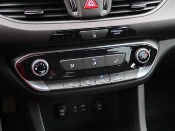 Hyundai i30 III Wagon 1.0 T-GDi 120KM 2019 Hyundai i30 1.0 T-GDI, Salon Polska, Serwis ASO, zdjęcie 12