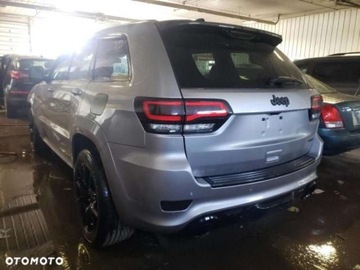 Jeep Grand Cherokee IV Terenowy Facelifting 6.4 V8 468KM 2016 Jeep Grand Cherokee Jeep Grand Cherokee, zdjęcie 3