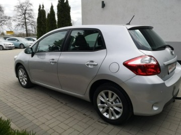 Toyota Auris I Hatchback 5d Facelifting 1.6 Valvematic 132KM 2011 Toyota Auris 1.6 Benzyna 132KM Klimatr LIFT Isofix, zdjęcie 8