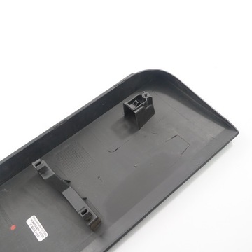 Обшивка передней двери Renault Trafic левая