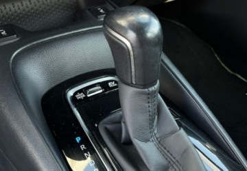 Toyota Corolla XII TS Kombi 1.8 Hybrid 122KM 2020 Toyota Corolla Hybryda Automat Navi Kamera Led Grzane fotele Tempomat, zdjęcie 22