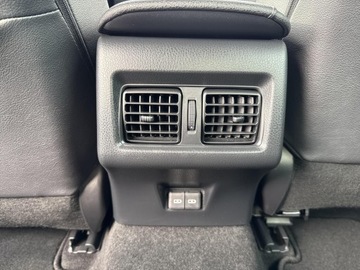 Toyota Camry IX Sedan 2.5 Hybrid Dynamic Force 218KM 2023 Toyota Camry 2.5 Hybrid Prestige CVT 2.5 Hybrid Pr, zdjęcie 27