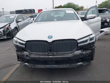 BMW Seria 5 G90-91 2023 BMW Seria 5 530E 2023 2.0l 2.0 Hybryda 181KM, zdjęcie 7