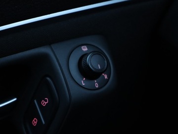 Volkswagen Polo V Hatchback 3d Facelifting 1.2 TSI BlueMotion Technology 90KM 2016 VW Polo 1.2 TSI, Salon Polska, Klima, Parktronic, zdjęcie 17