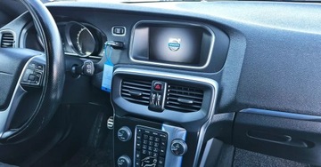 Volvo V40 II Hatchback 1.6 T3 150KM 2013 Volvo V40 BENZYNA alcantara KAMERA czarny sufit R DESIGN okazja, zdjęcie 37