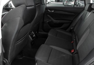 Skoda Octavia IV Scout 1.5 TSI ACT 150KM 2024 Skoda Octavia 1.5TSI 150KM Selection, Reflektory LED Top, Podgrzewane Fote, zdjęcie 10