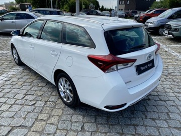 Toyota Auris II Touring Sports Facelifting 1.6 Valvematic 132KM 2015 Toyota Auris 1.6 Premium Comfort II (2012-), zdjęcie 6