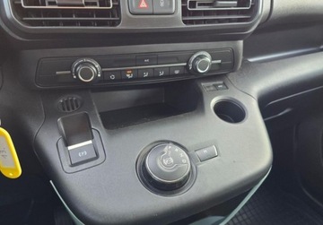 Citroen Berlingo III Osobowy M 1.2 PureTech 131KM 2020 Citroen Berlingo OFERTA BLACK WEEK 1.2 130KM automat Feel Salon PL, serwis, zdjęcie 22