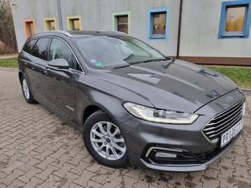 Ford Mondeo V Kombi Facelifting 2.0 Hybrid 187KM 2019 FORD MONDEO 2.0 Hybrid Titanium FULL LED Panorama Skóra Mały Przebieg, zdjęcie 1