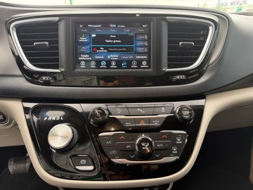 Chrysler Pacifica II 3.6 V6 291KM 2020 Chrysler Pacifica , 8 osób, zdjęcie 9