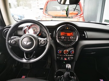 Mini One II 2016 MINI F56 Hatchback 1.2 102KM , Manual, Przebieg 83816, zdjęcie 4