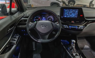 Toyota C-HR I Crossover Facelifting 2.0 Hybrid Dynamic Force 184KM 2022 Toyota C-HR 2.0 Hybrid GR Sport 2.0 Hybryda 184KM, zdjęcie 32
