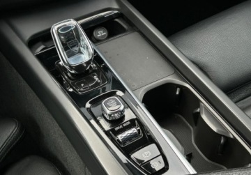 Volvo XC60 II 2020 Volvo XC 60 Momentum Pro, ACC, Kamera cofania, GPS, Salon Polska 2.0 197KM, zdjęcie 21