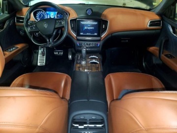 Maserati Ghibli III 2019 Maserati Ghibli S 2019 3.0 Benzyna 424KM, zdjęcie 8